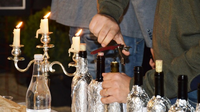 Particolare della degustazione orizzontale alla cieca Festa della Vernaccia, conclusa a Cannara l'edizione zero