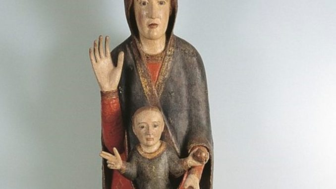 Spello, torna la statua lignea “Madonna in trono con bambino”