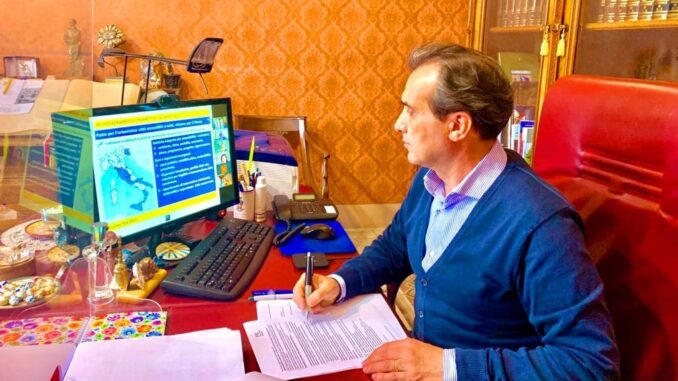 Spello tra le 8 città per la sperimentazione attuazione politiche integrate Spello tra le 8 città per la sperimentazione attuazione politiche integrate