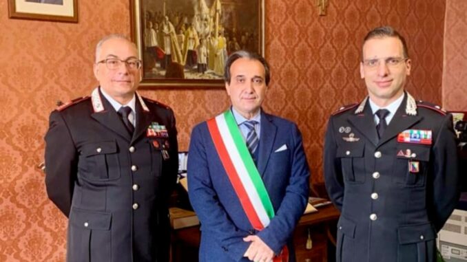 Prima visita a Spello del Maggiore Giuseppe Agresti. Il neo comandante ieri mattina ha incontrato il sindaco Landrini