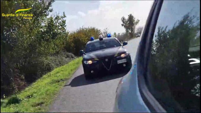 Si appropria del denaro di un parente incapace di intendere e di volere