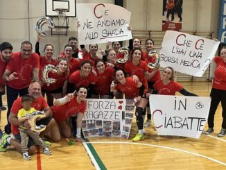 Spello Volley vince a Ellera e sale in Serie C, città in delirio