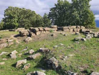 Urvinum Hortense abbandonato, bufera sull’amministrazione