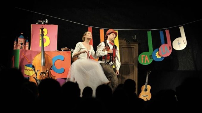 Sisì e Ottone incantano con la magica bottega musicale