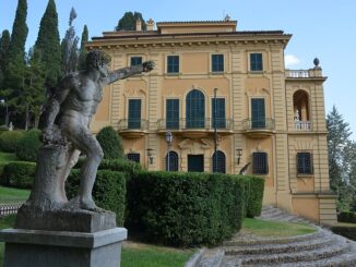 Rosa digitale trasforma Spello con guida per Villa FideliaXR