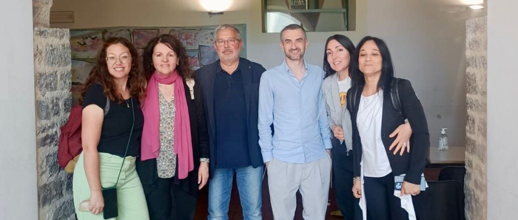 Spello: la Commissione mensa pranza con i bimbi a scuola