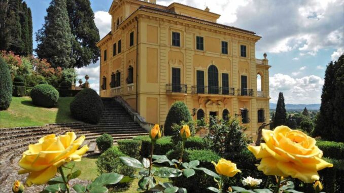RosaFidelia illumina Villa Fidelia con la forza della natura